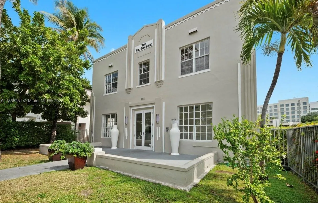 605 Euclid Ave, #204