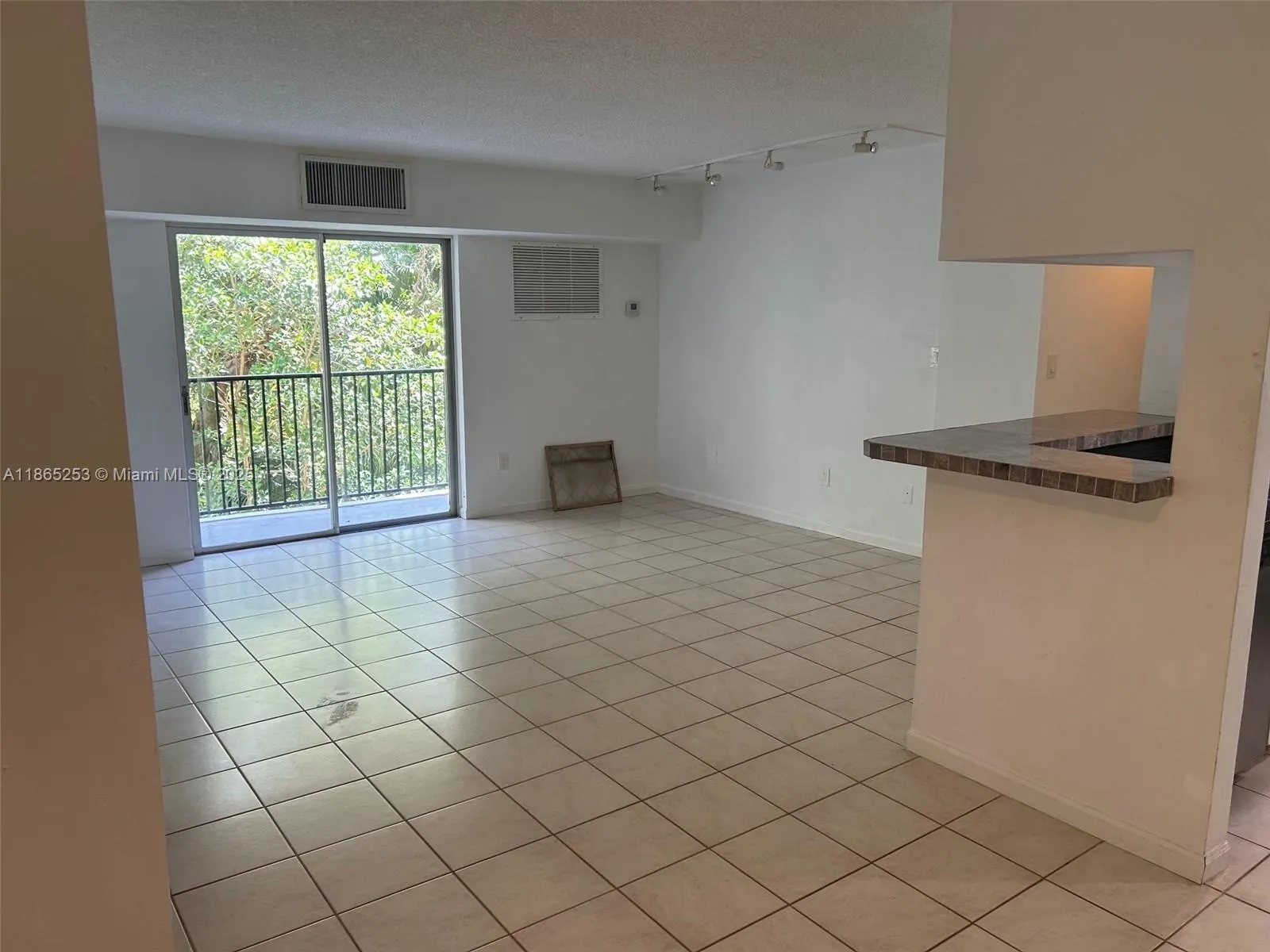 2201 Brickell Ave, #69