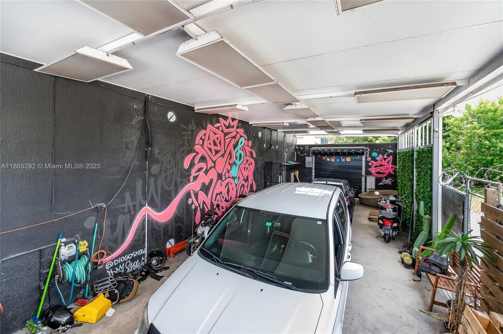 7025 NW 7th Ave