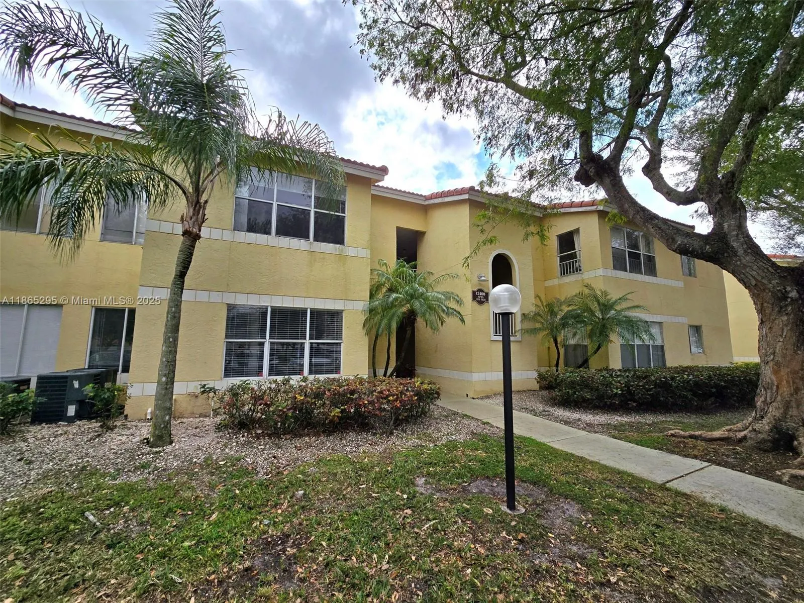 13060 Vista Isles Dr, #212