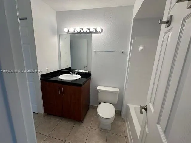 13060 Vista Isles Dr, #212