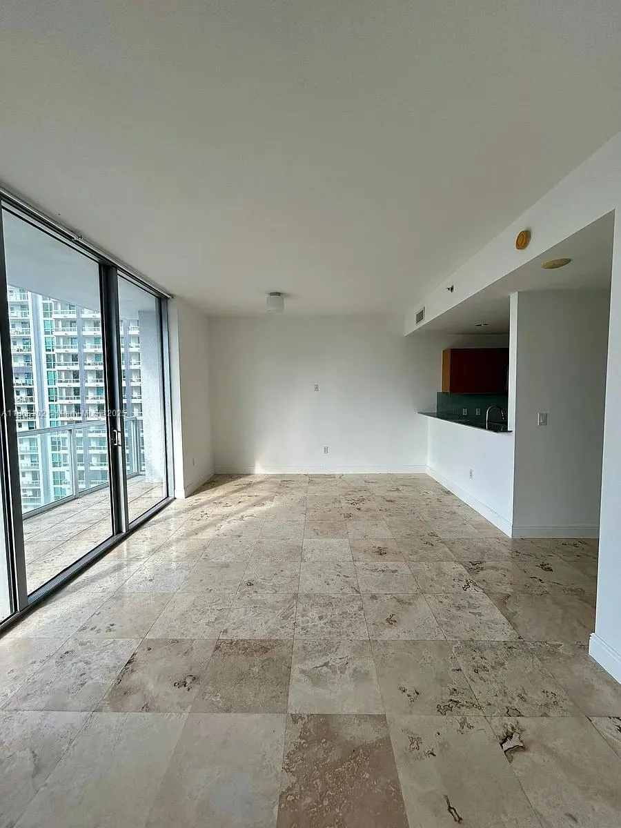 1060 Brickell Ave, #3309