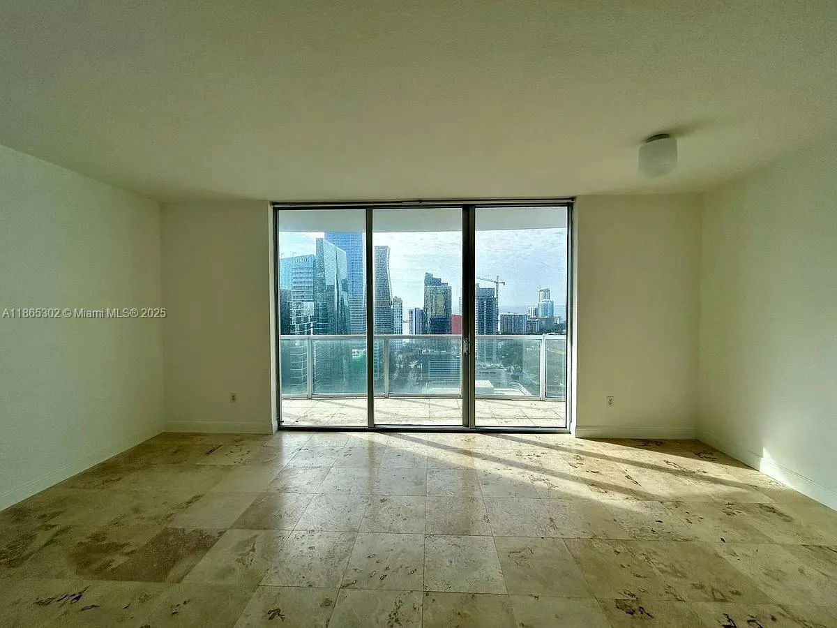 1060 Brickell Ave, #3309