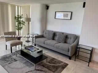 1717 N Bayshore Dr, #3246