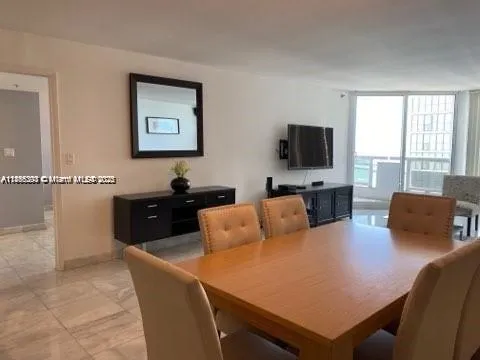 1717 N Bayshore Dr, #3246