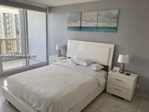 1717 N Bayshore Dr, #3246