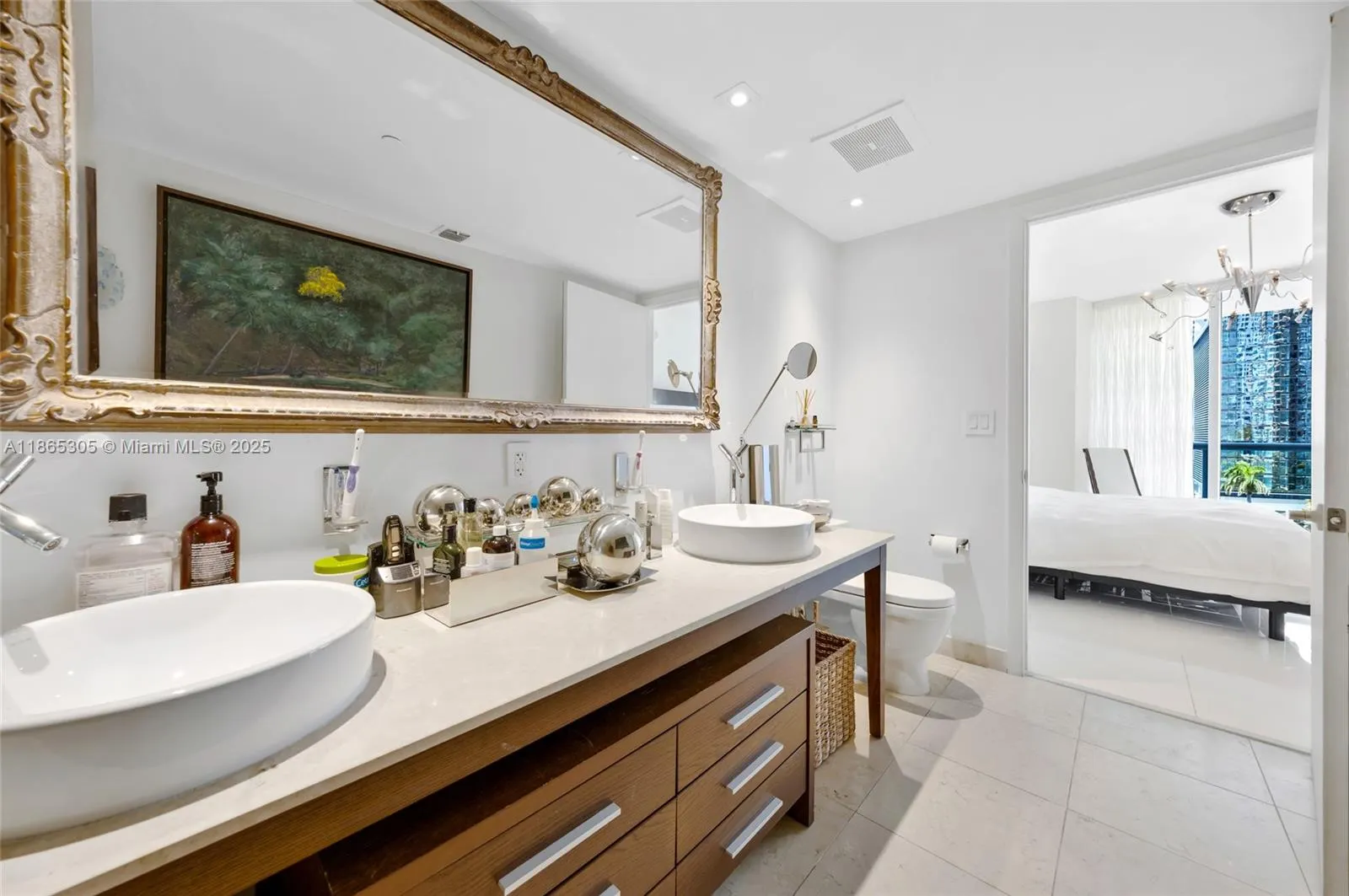 475 Brickell Ave, #712-714