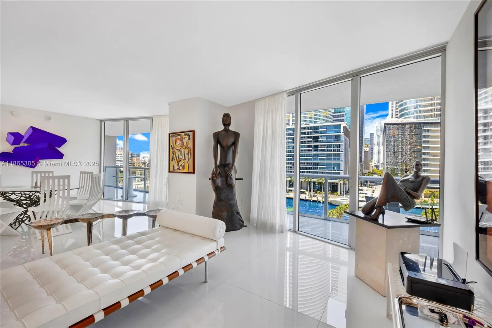475 Brickell Ave, #712-714