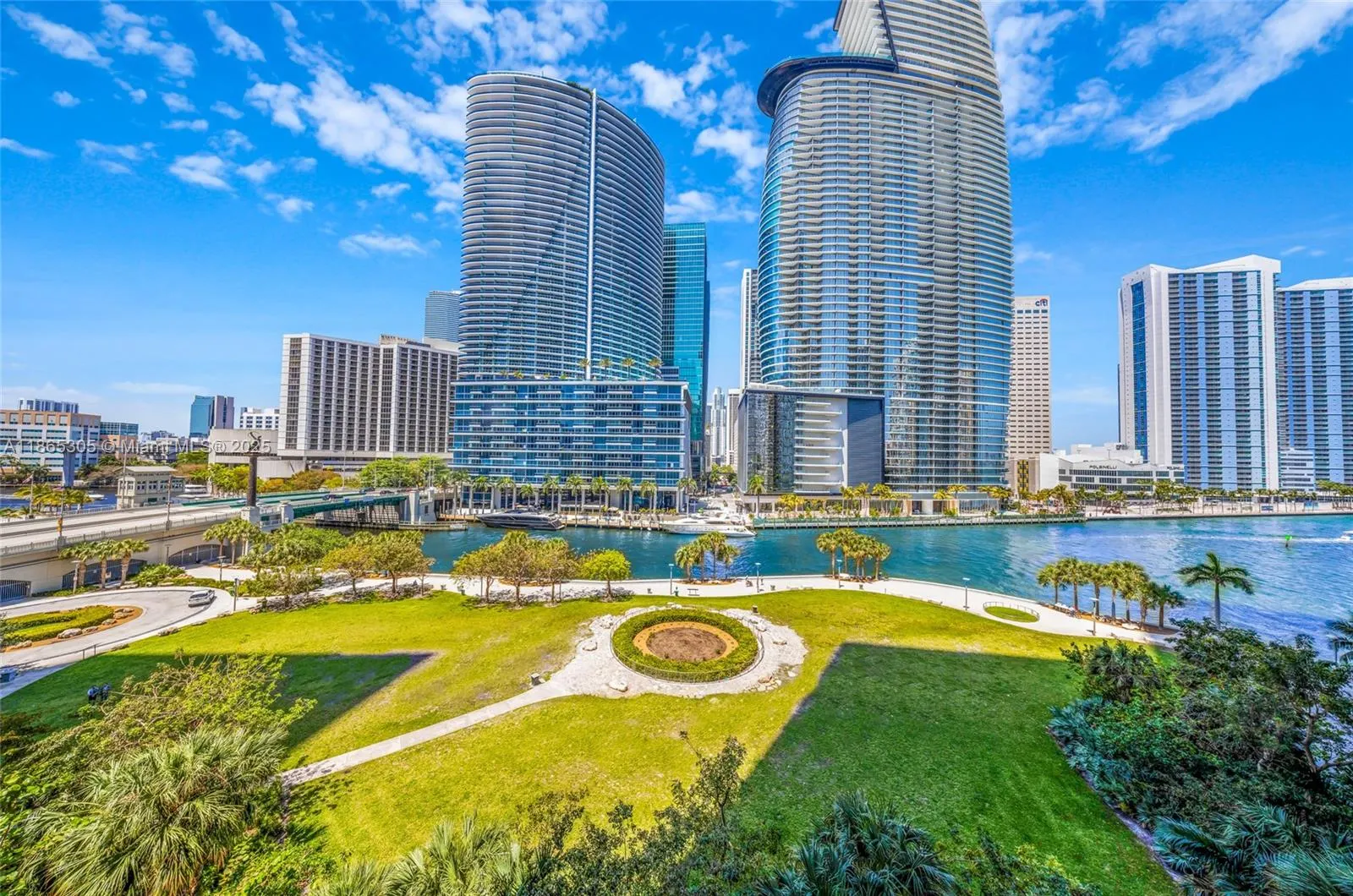 475 Brickell Ave, #712-714