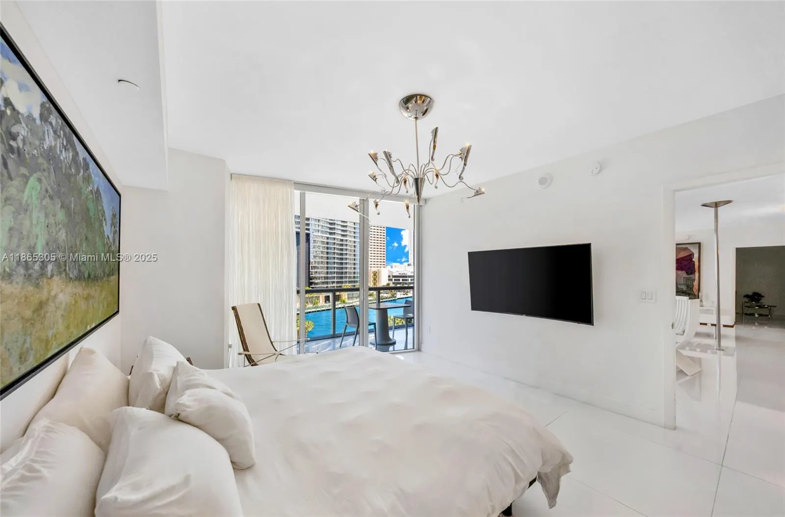 475 Brickell Ave, #712-714