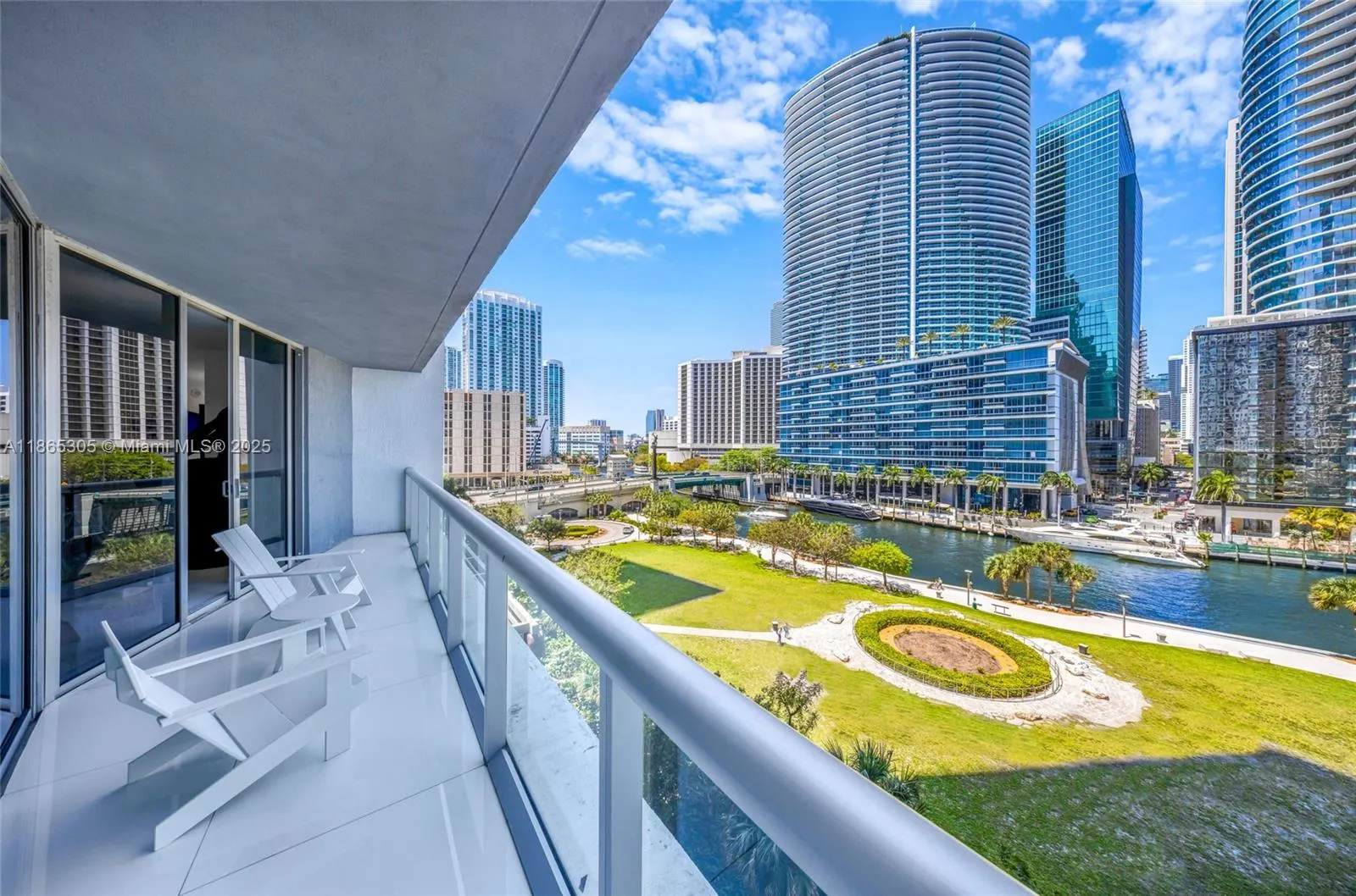 475 Brickell Ave, #712-714