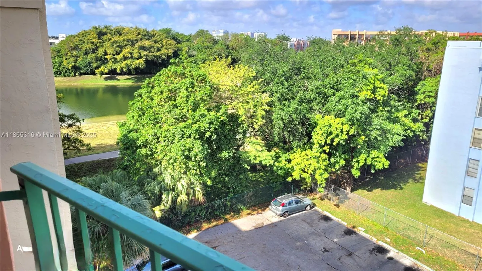 9360 Fontainebleau Blvd, #612