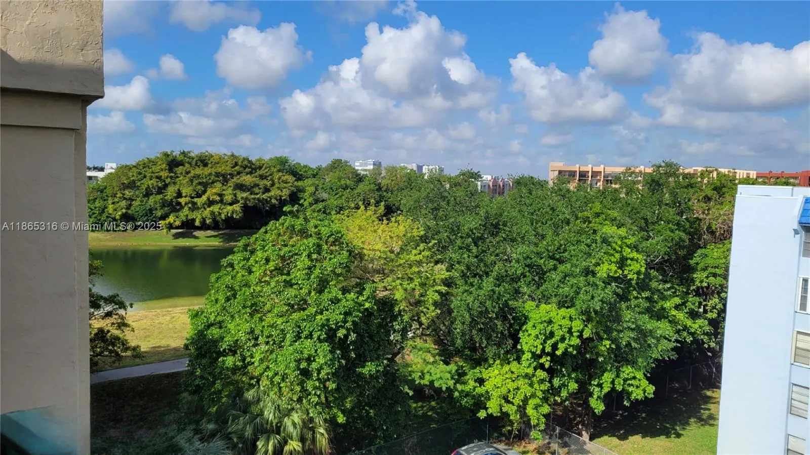 9360 Fontainebleau Blvd, #612