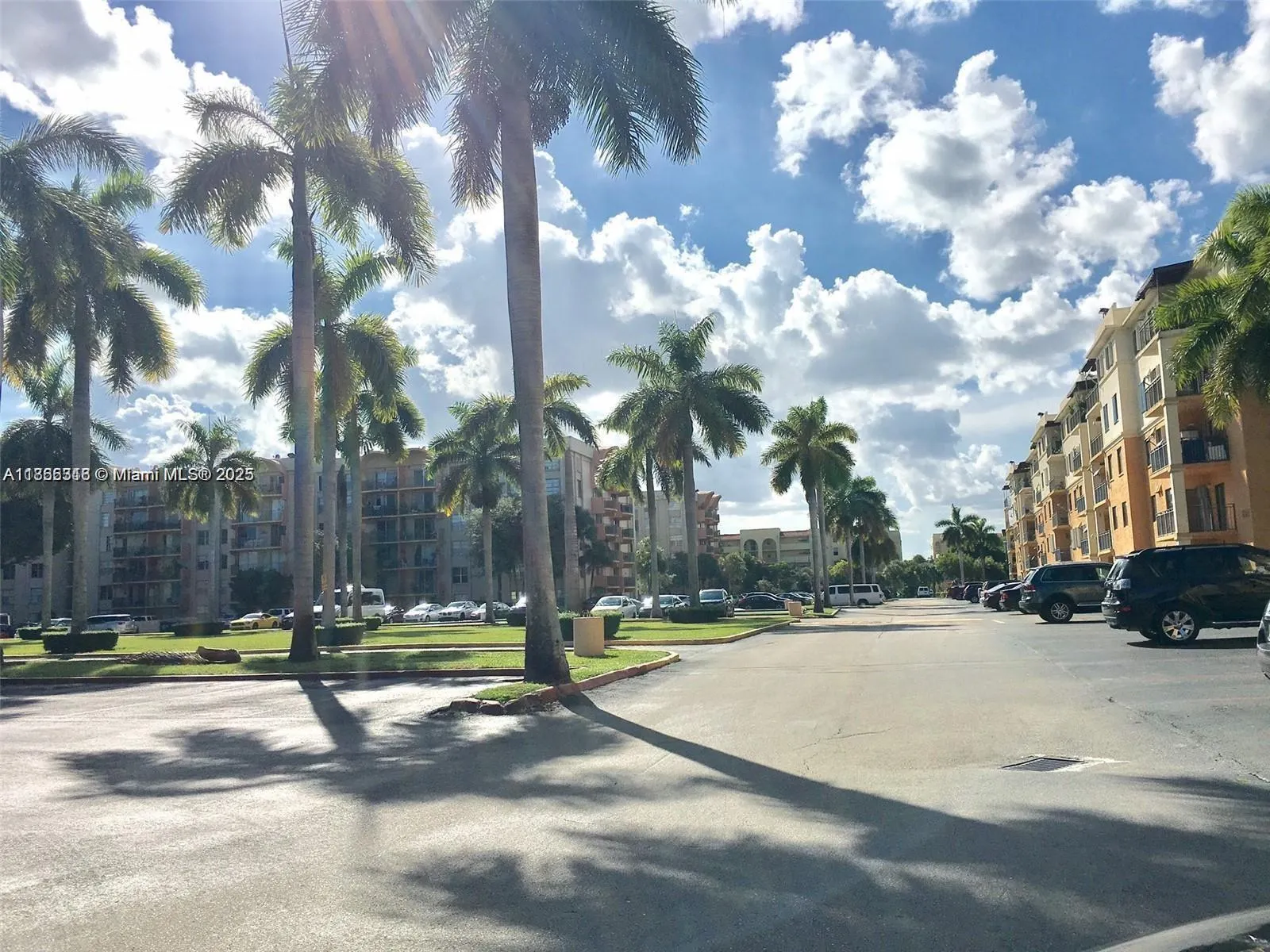 9360 Fontainebleau Blvd, #612