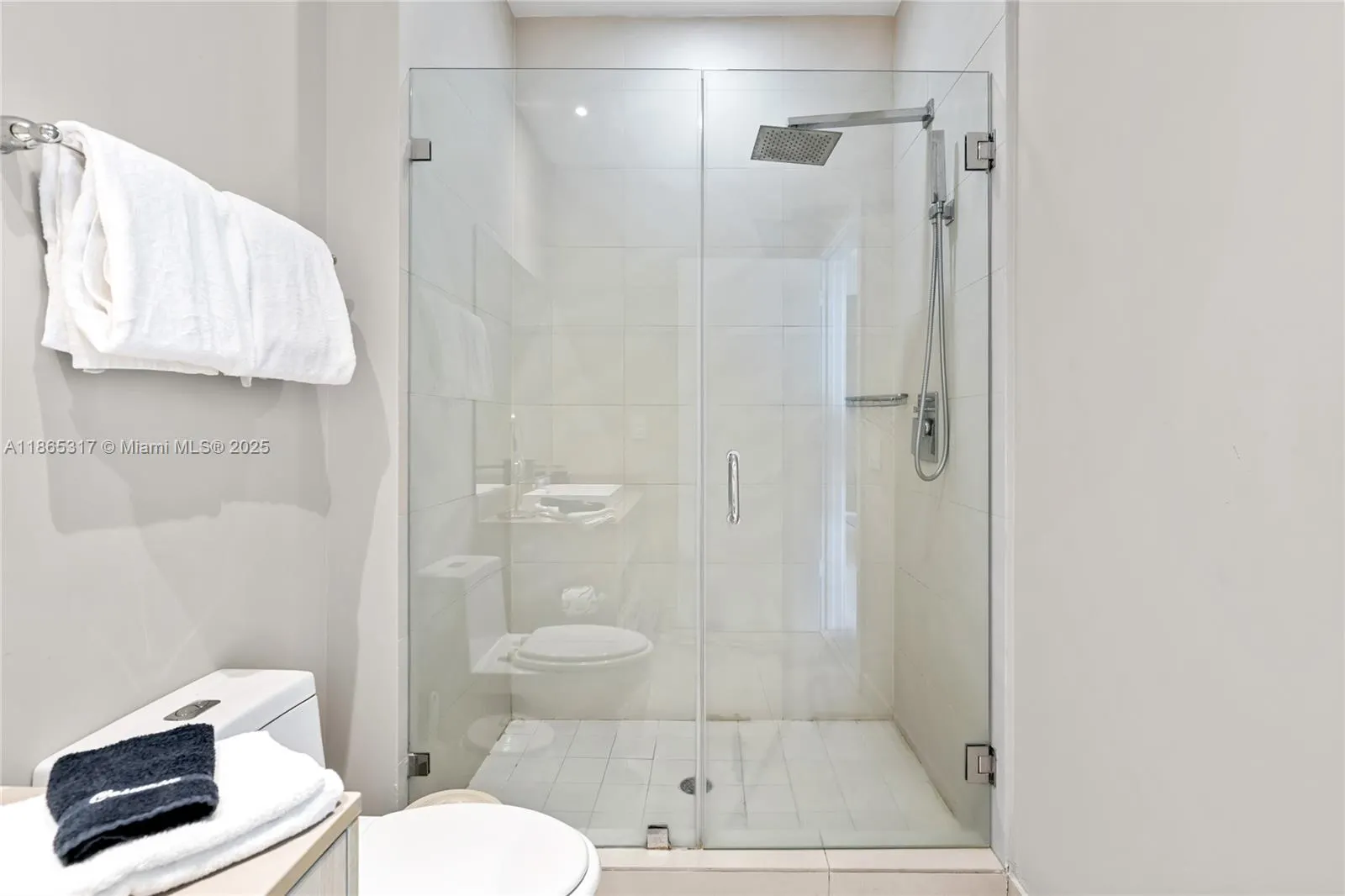 4111 S Ocean Dr, #702
