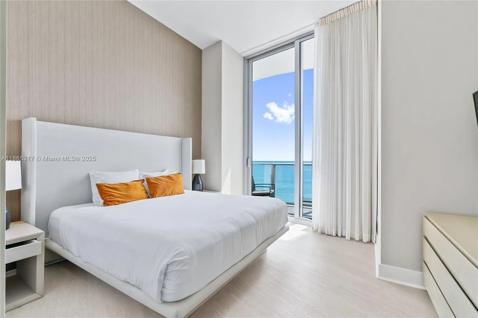 4111 S Ocean Dr, #702