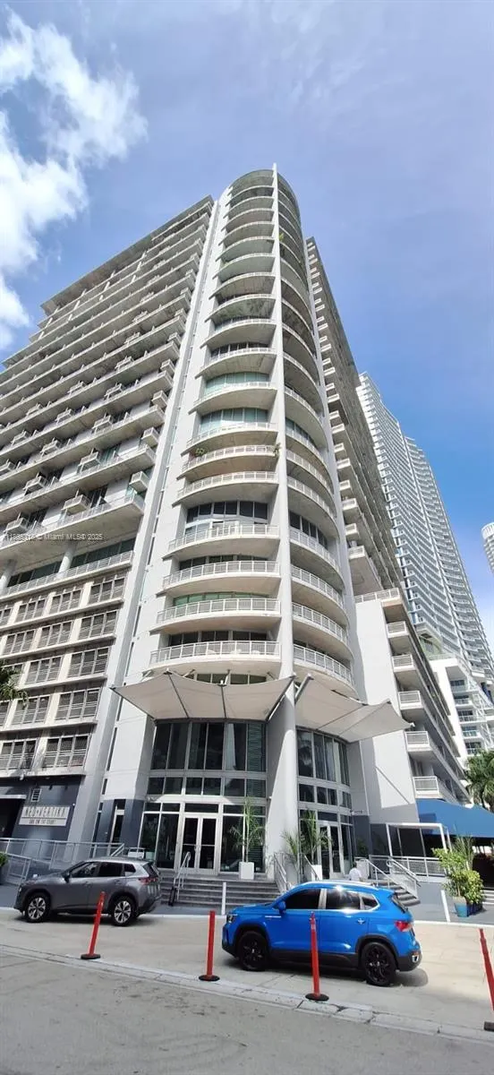 690 SW 1st Ct, #2711