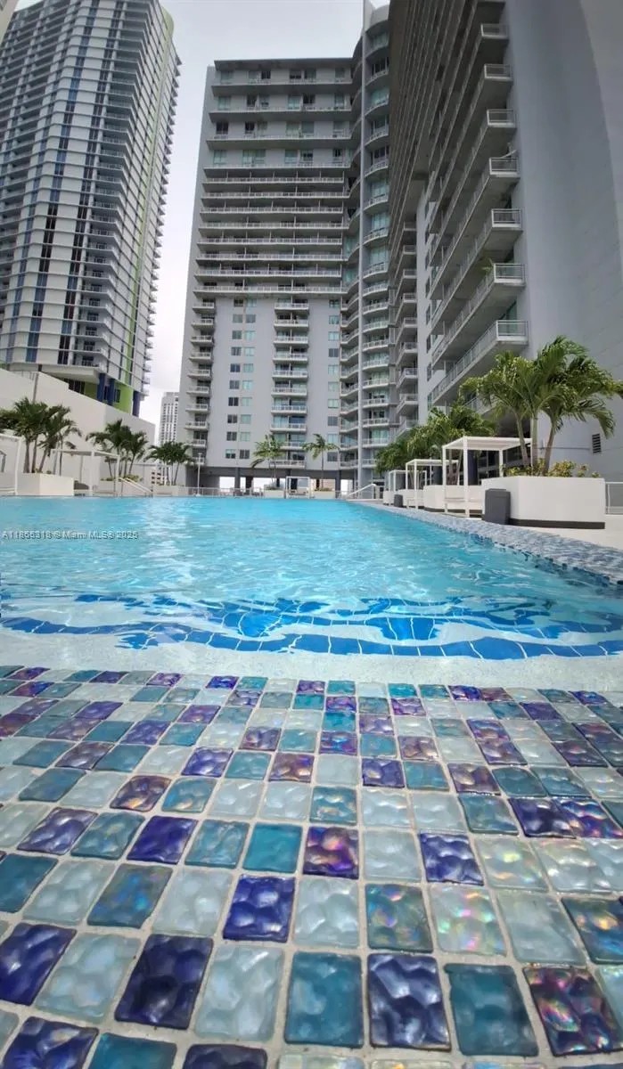 690 SW 1st Ct, #2711