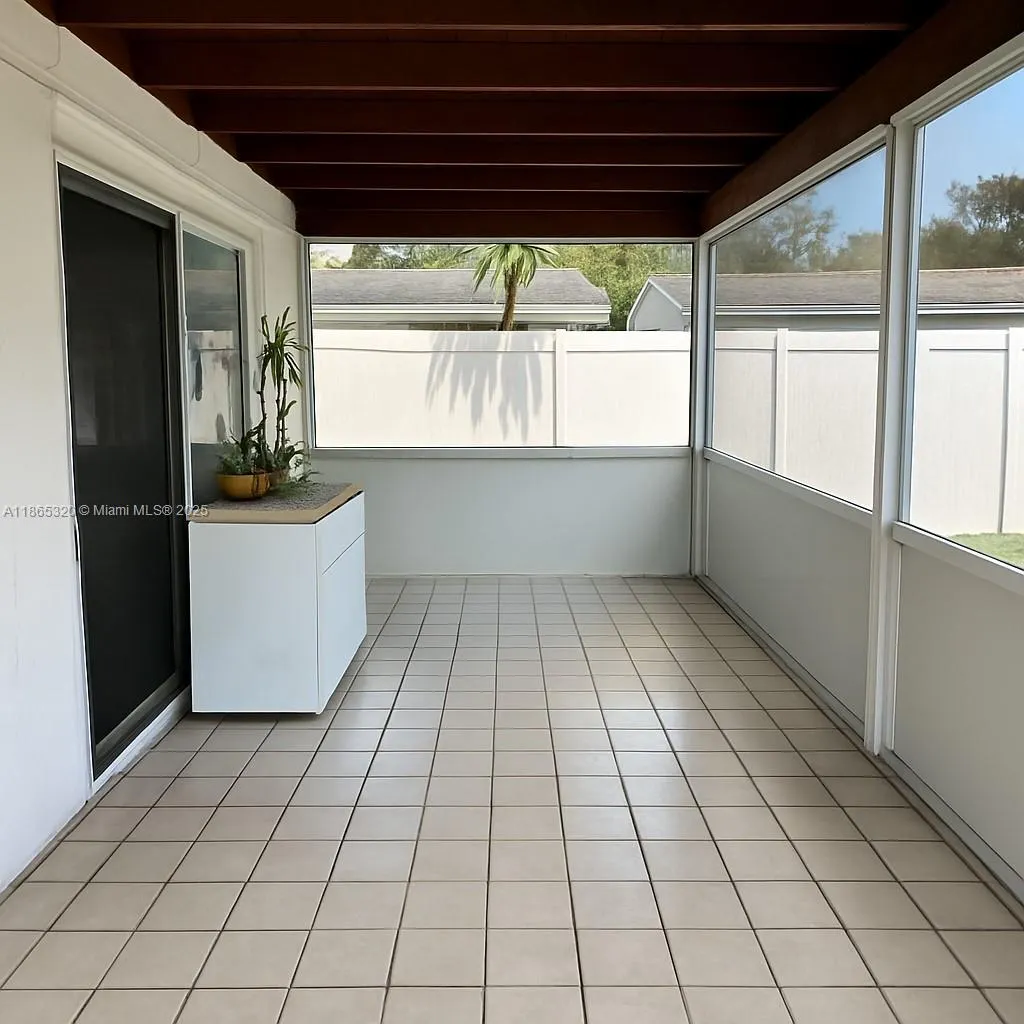 5404 NW 26th Ave