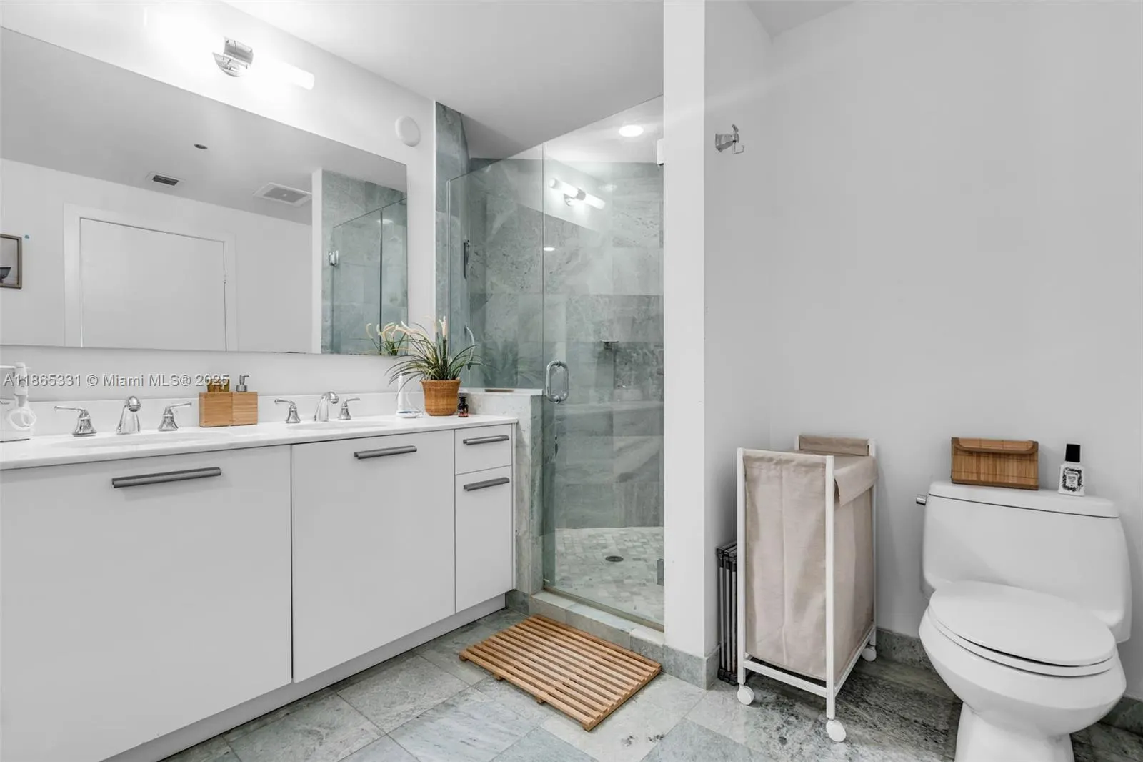 1060 Brickell Ave, #3601