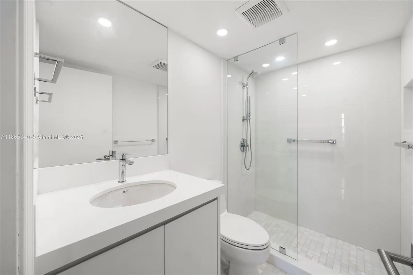 155 Ocean Lane Dr, #1104