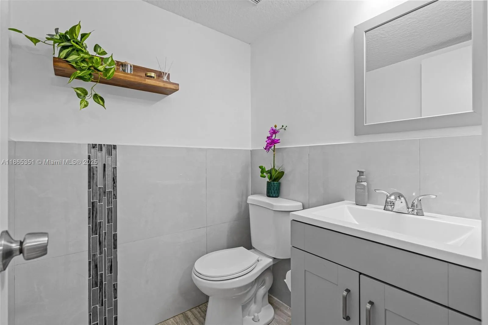 8705 NW 150th Ter
