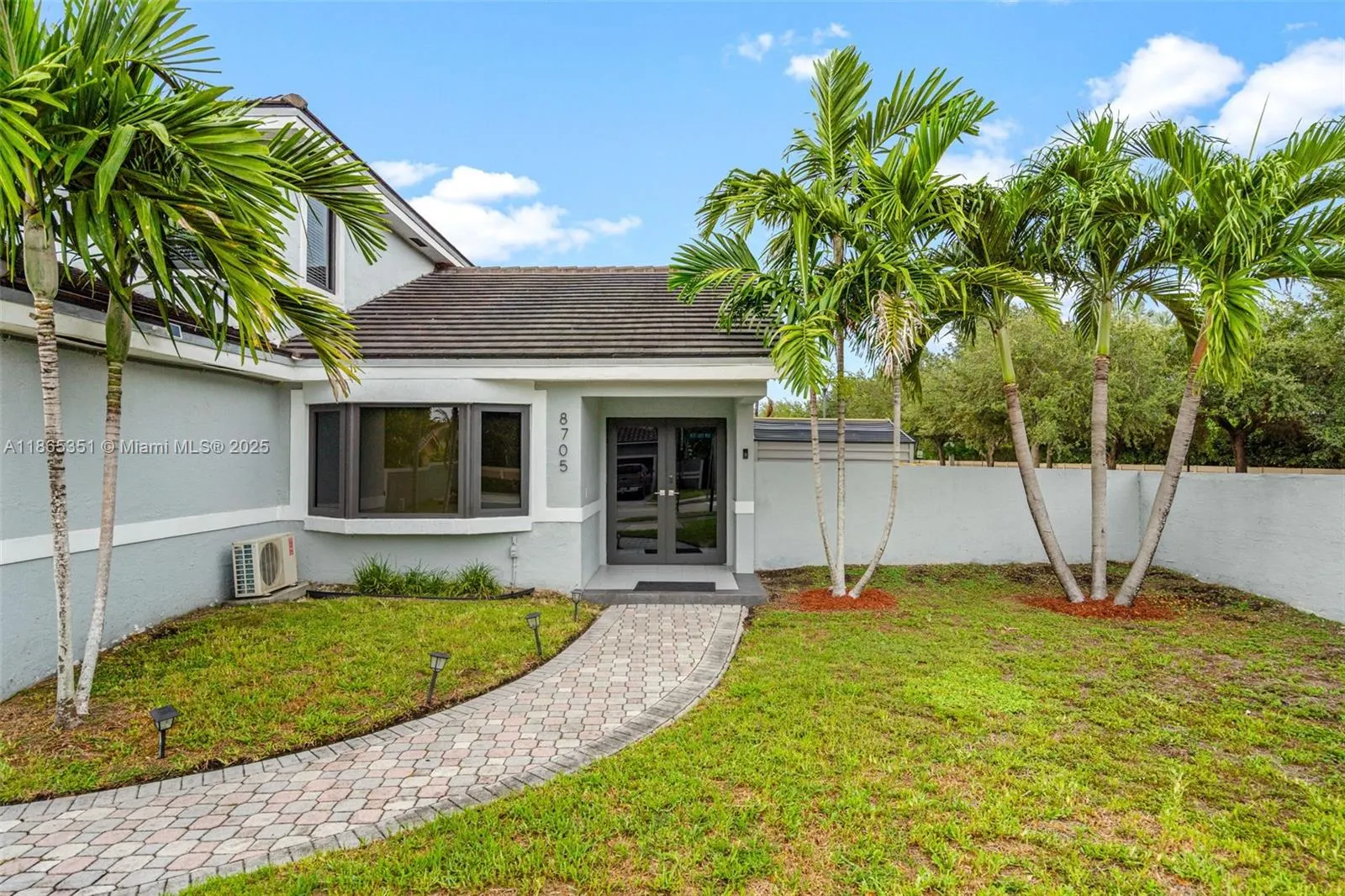 8705 NW 150th Ter