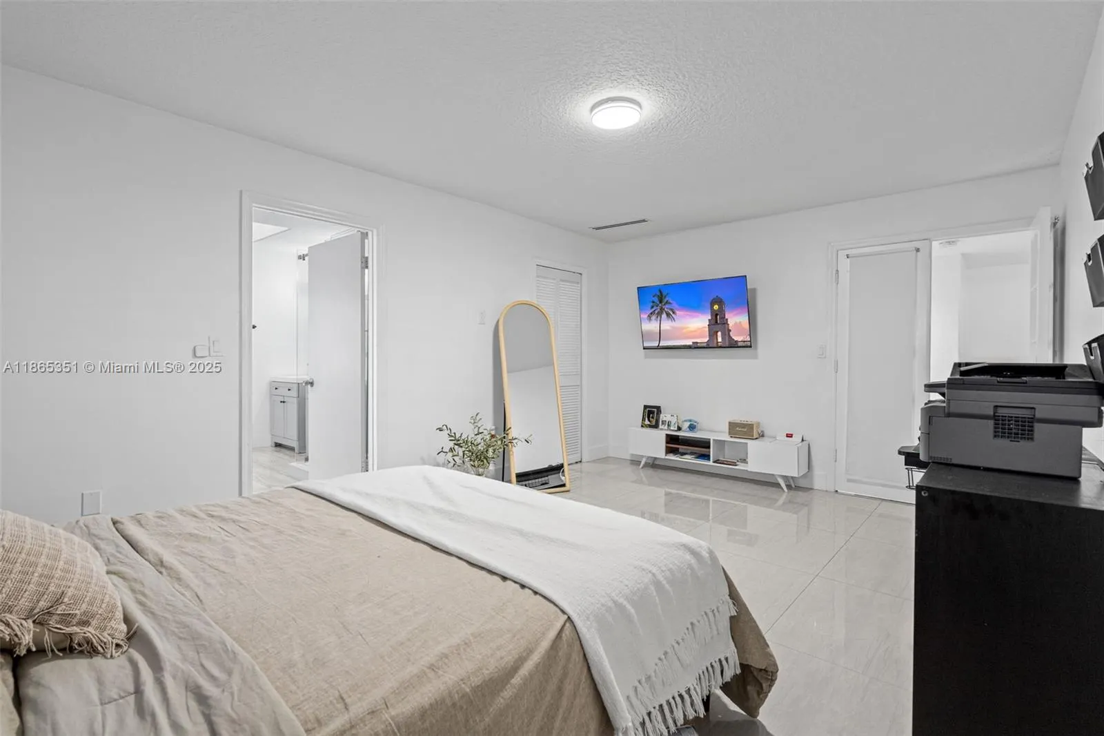 8705 NW 150th Ter