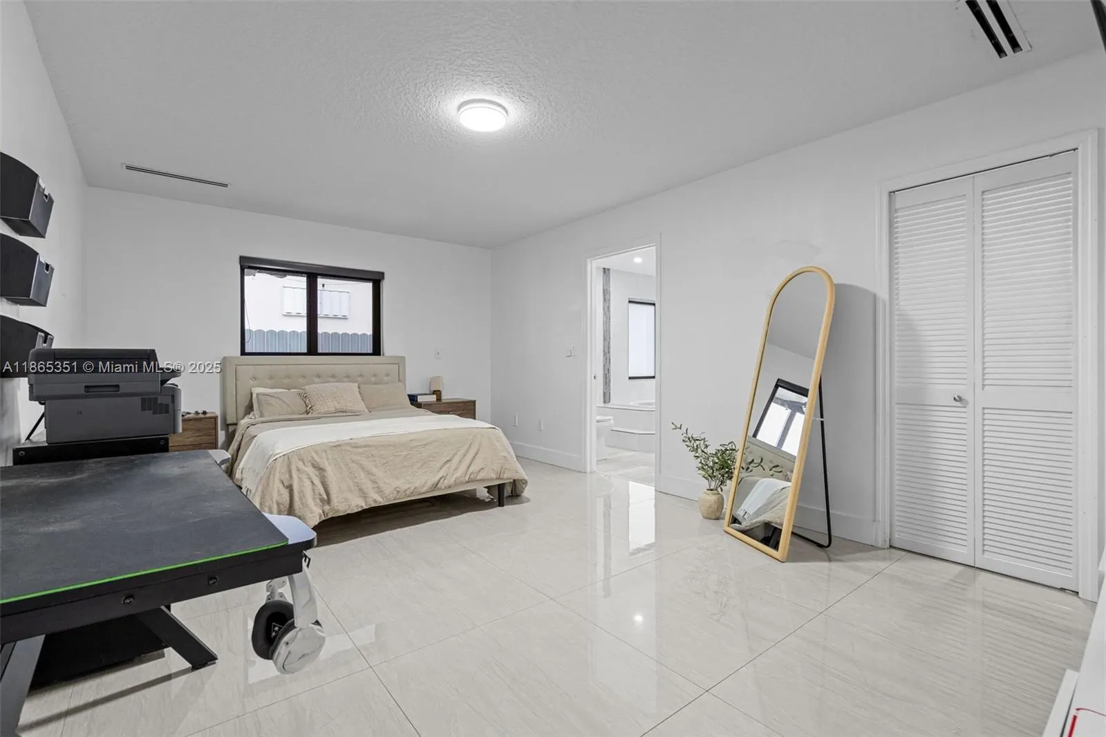 8705 NW 150th Ter