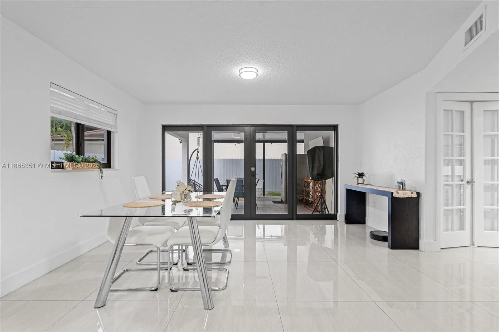 8705 NW 150th Ter