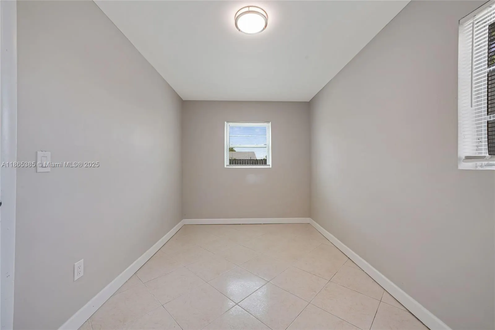 1721 SW 46th Ave