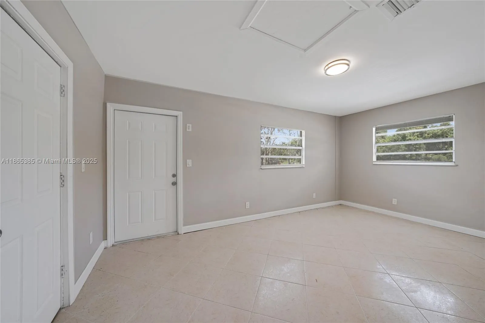 1721 SW 46th Ave