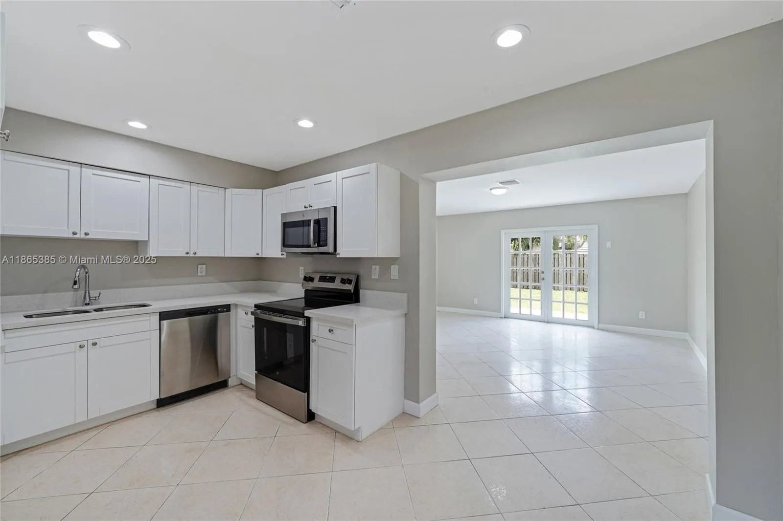 1721 SW 46th Ave