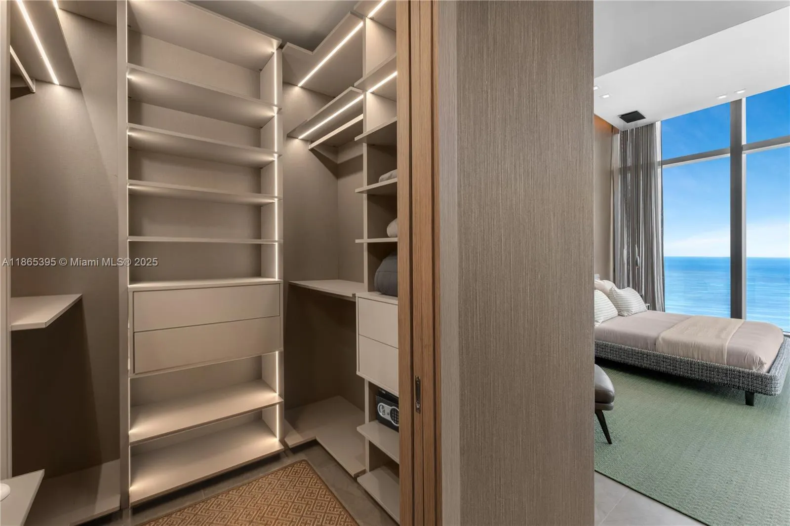 15701 Collins Ave, #4802