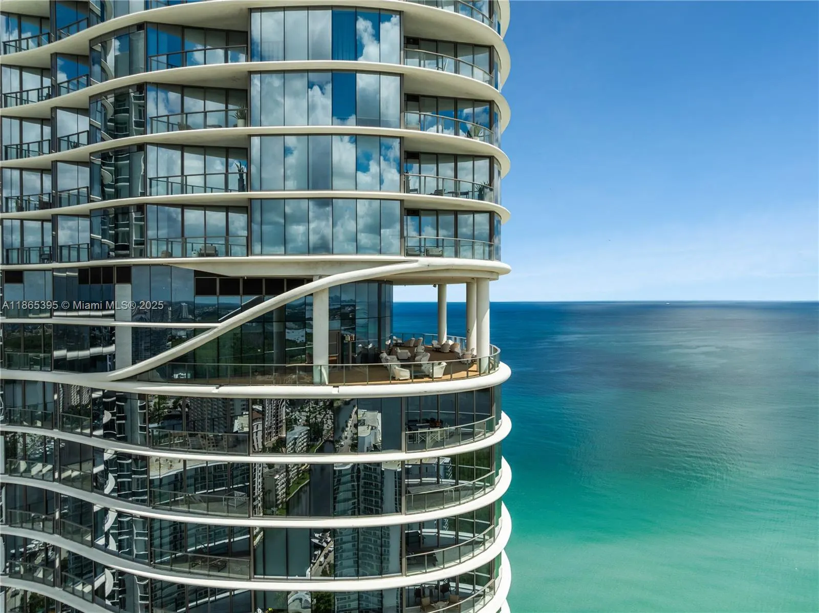 15701 Collins Ave, #4802