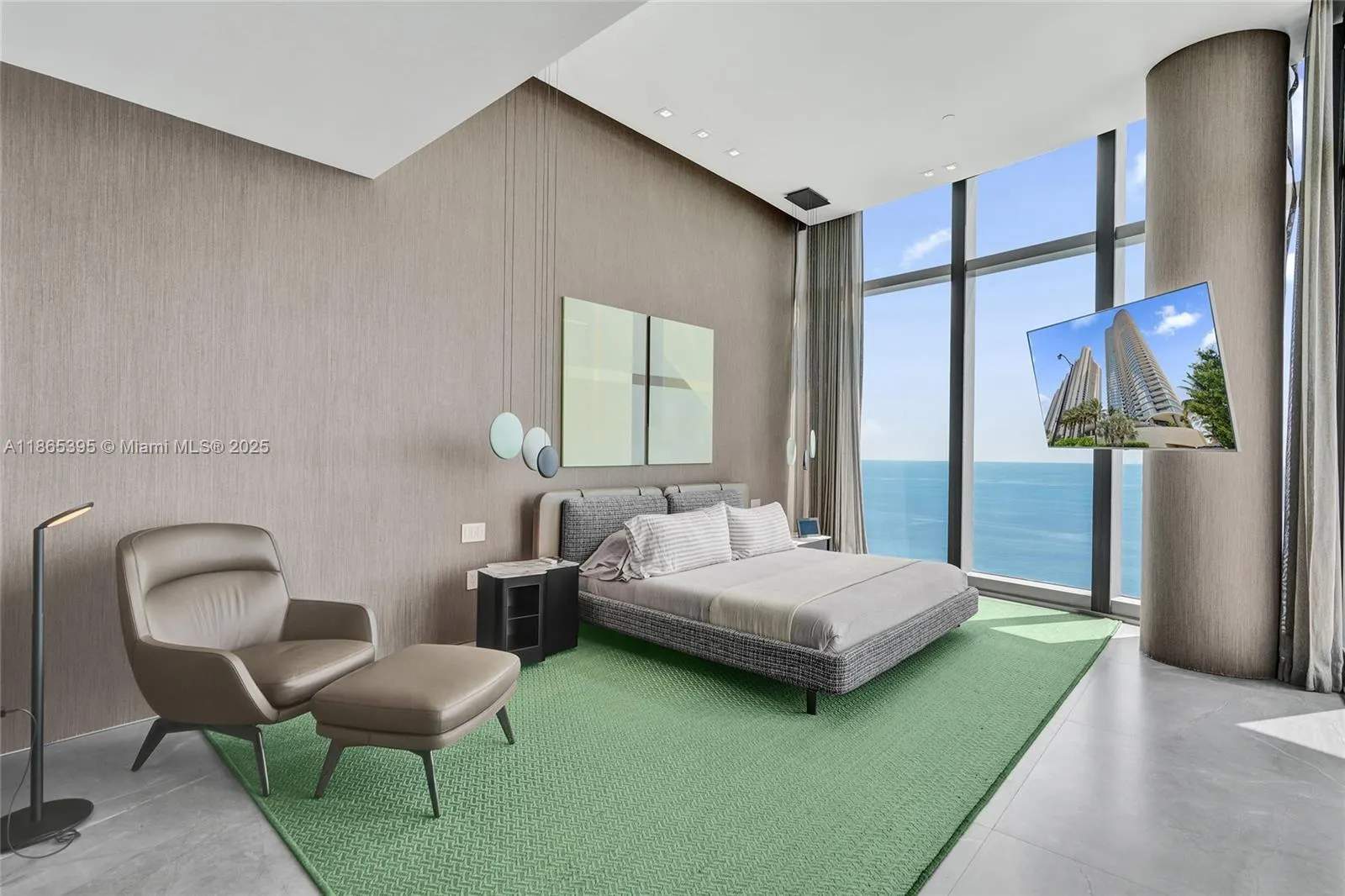 15701 Collins Ave, #4802