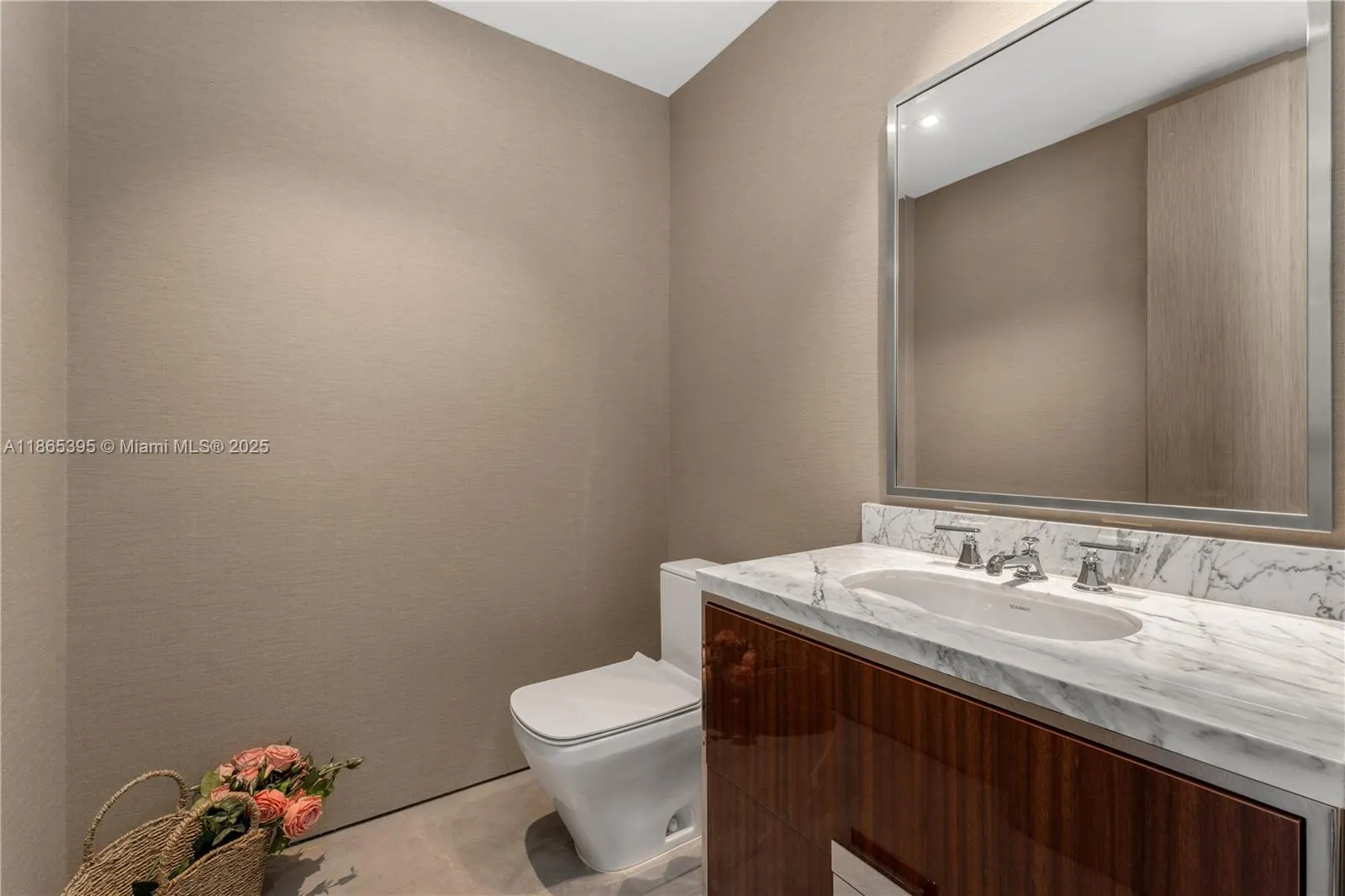 15701 Collins Ave, #4802