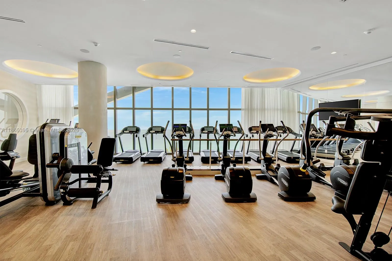 15701 Collins Ave, #4802