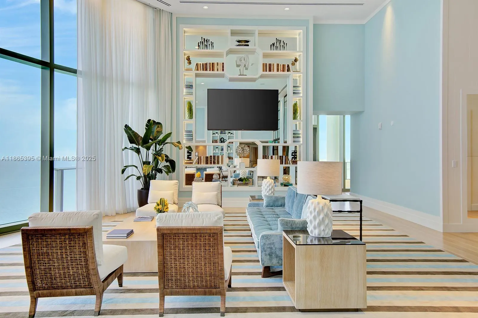 15701 Collins Ave, #4802