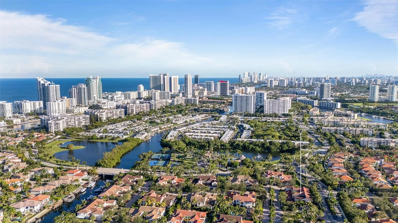 1384 Harbor View W