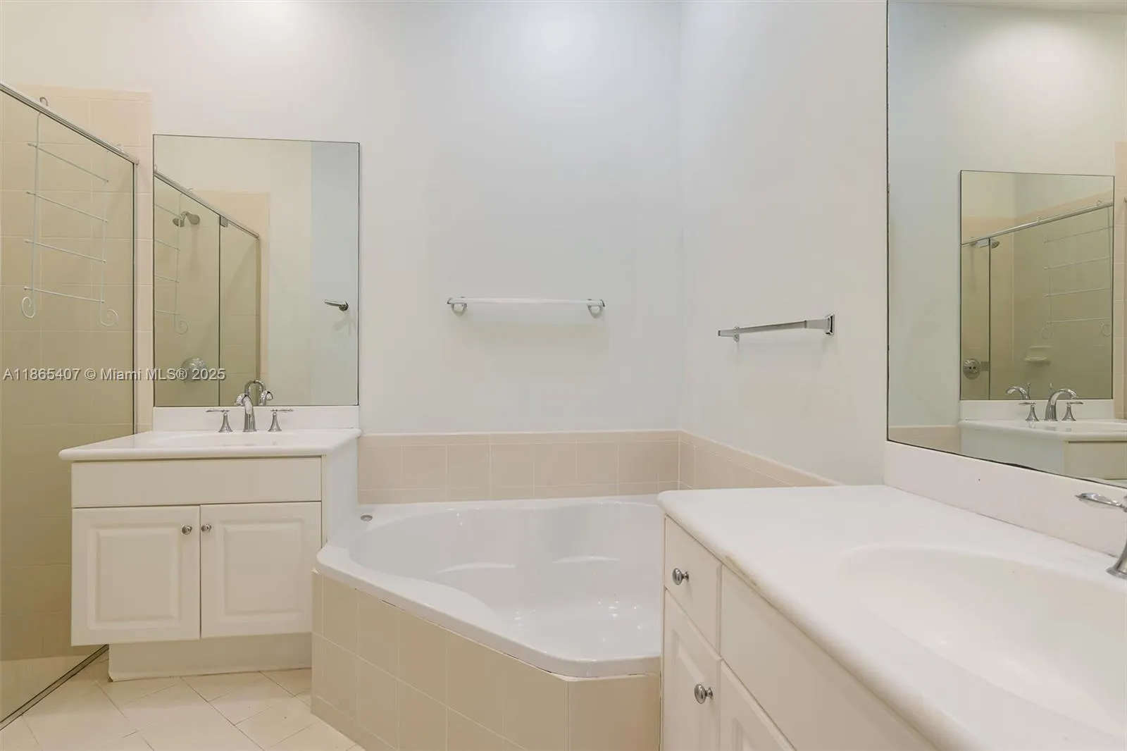 1384 Harbor View W