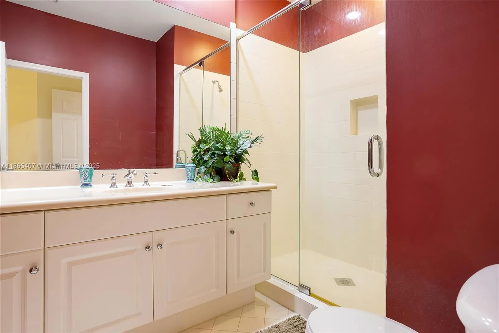 1384 Harbor View W