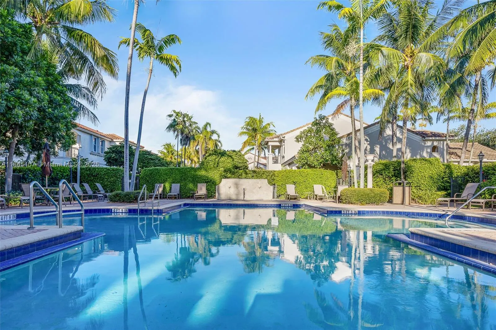 1384 Harbor View W