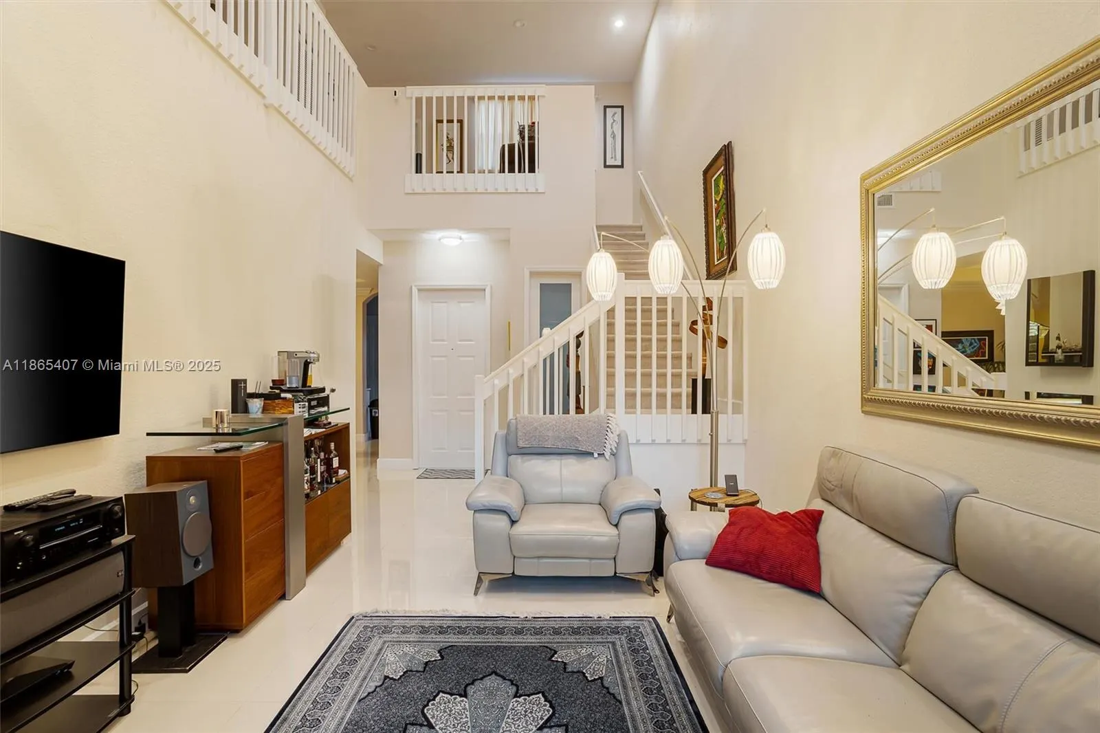 1384 Harbor View W
