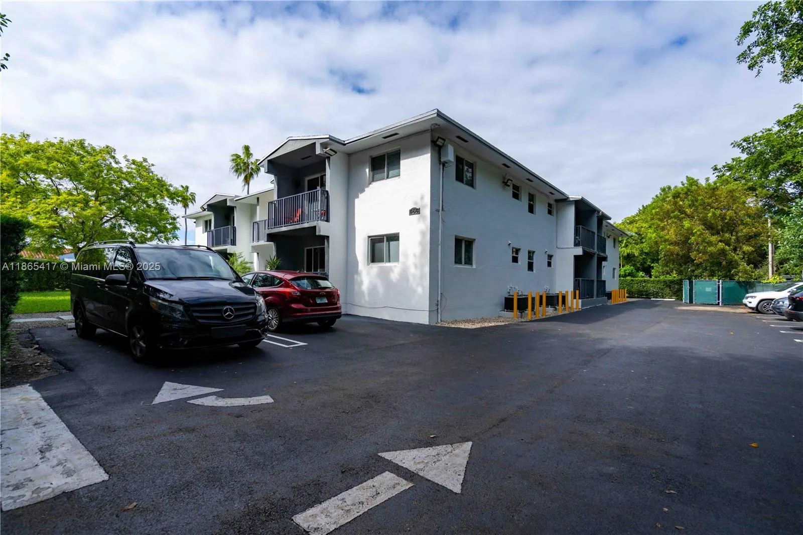465 NE 59th St, #25
