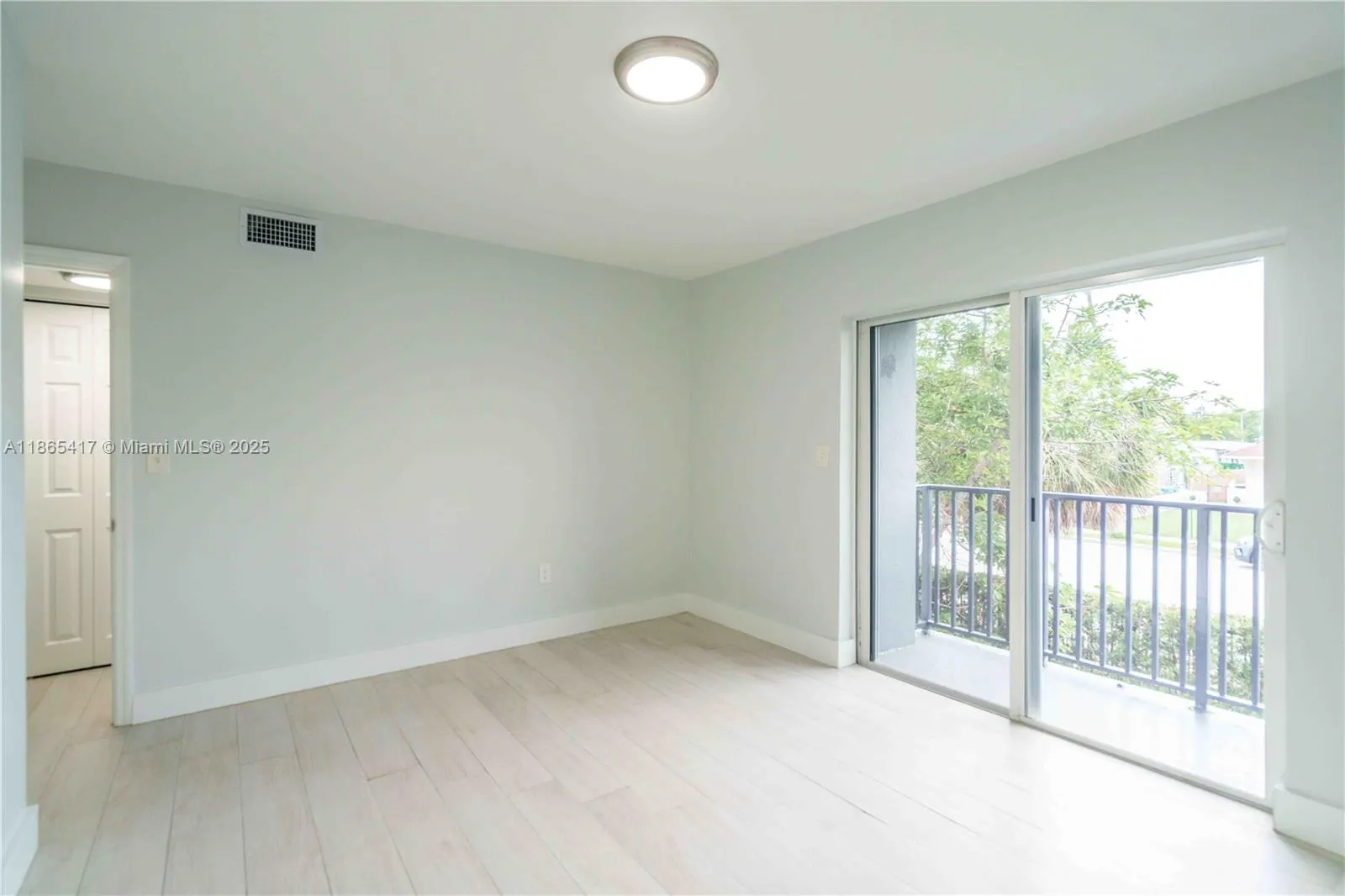 465 NE 59th St, #25