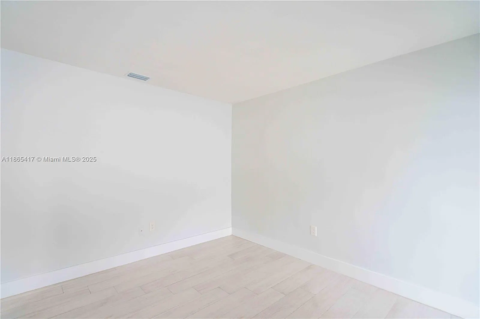 465 NE 59th St, #25