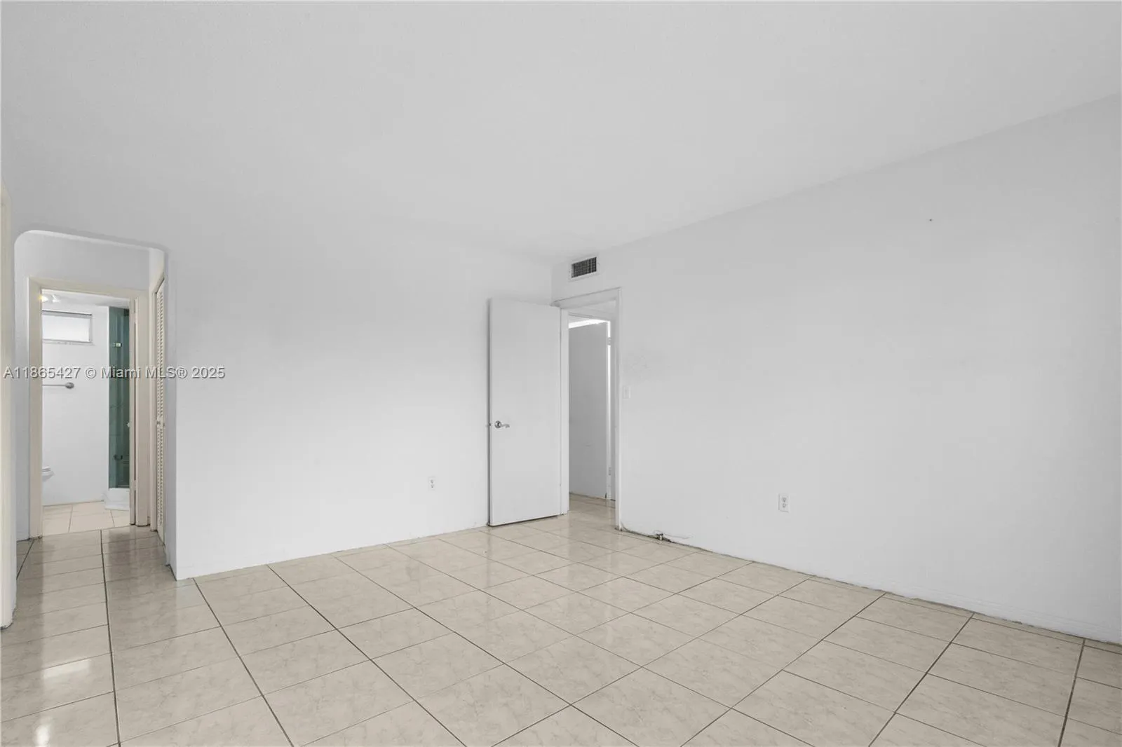 3030 Marcos Dr, #T203