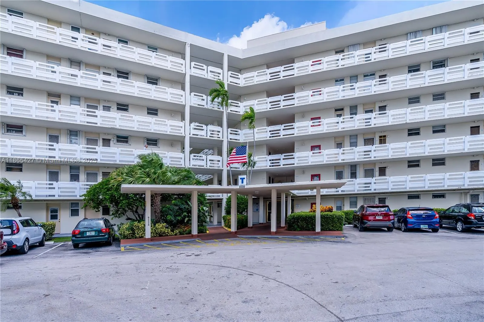 3030 Marcos Dr, #T203