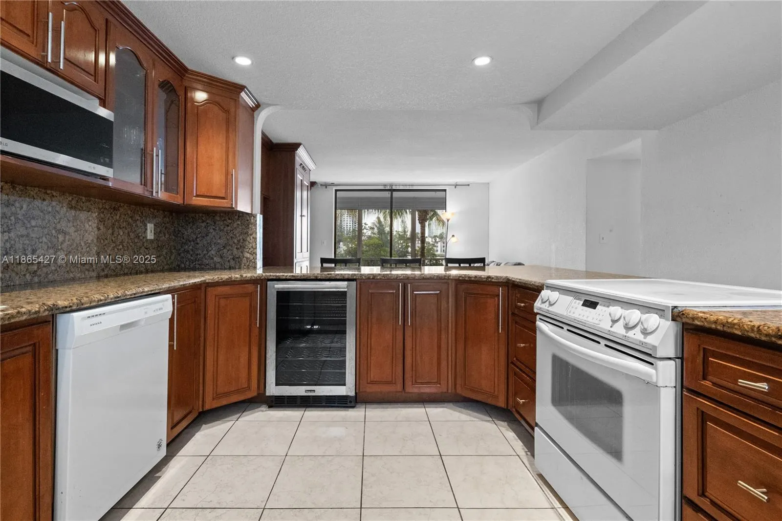 3030 Marcos Dr, #T203